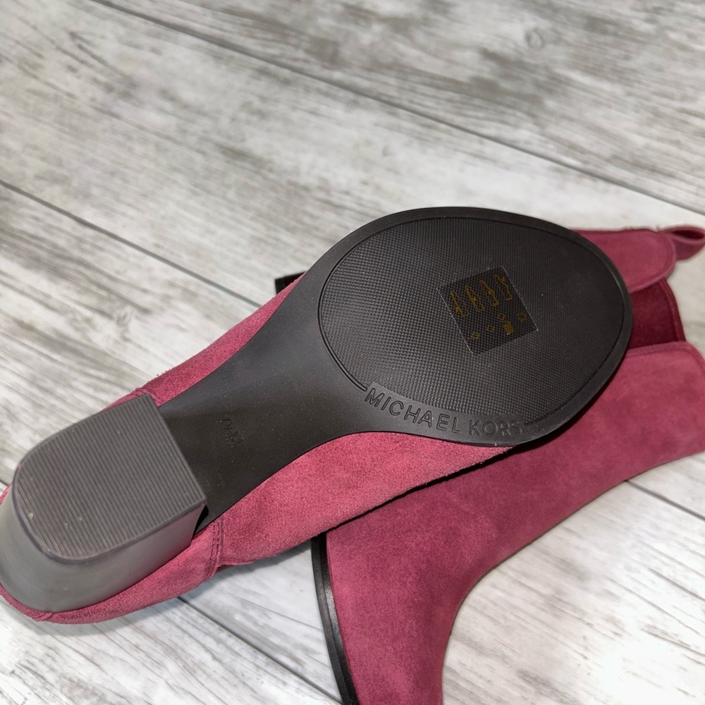 Michael Michael Kors Suede Ankle Boots - maroon Size 7.5 NWOT - Picture 4 of 4